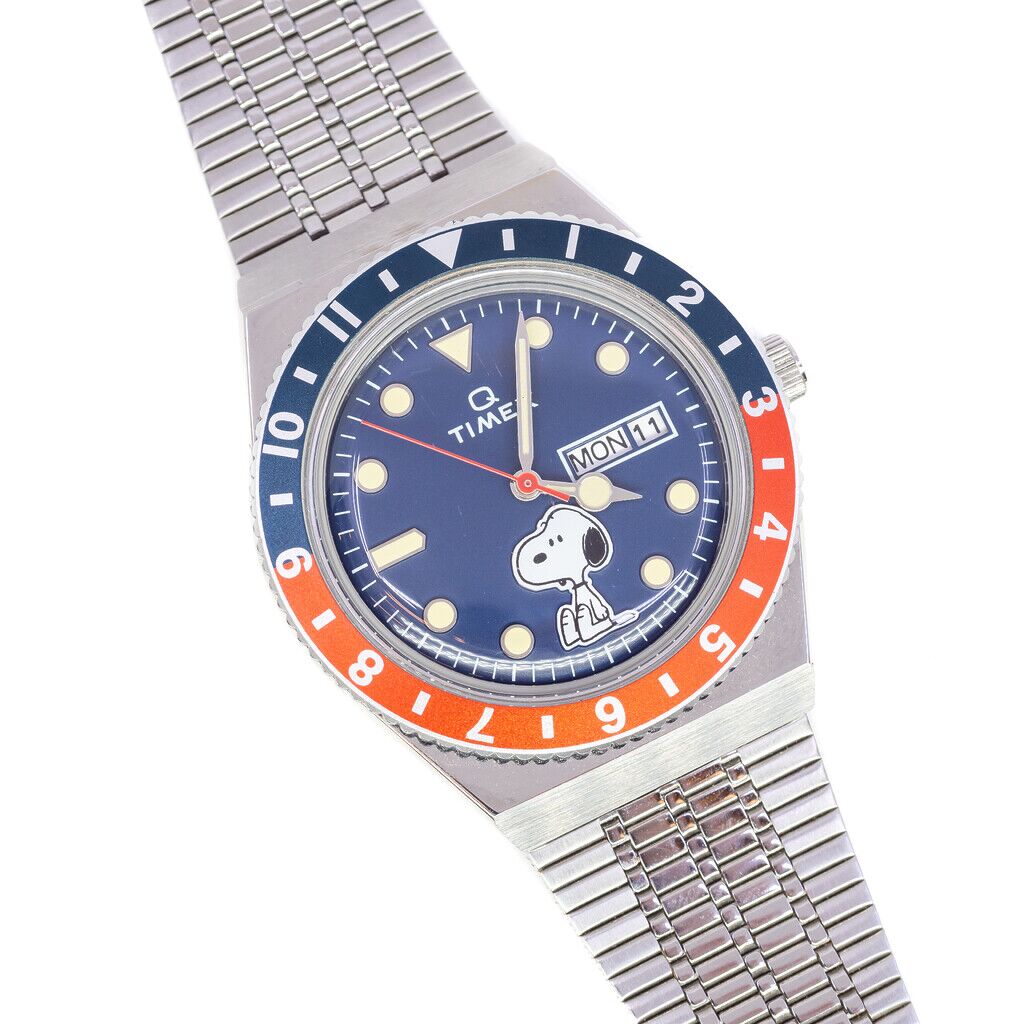 Q Timex Chronograph x Peanuts Snoopy 極美品 Q TIMEX Chronograph X Peanuts Snoopy Watch - YouTube
